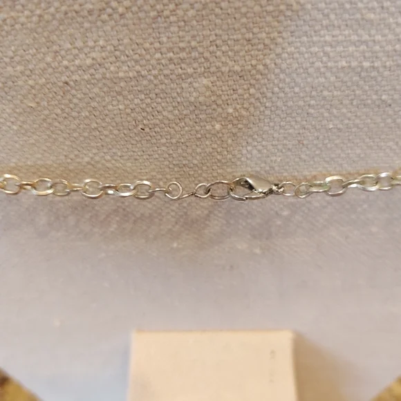 Sterling Silver handcrafted purple bead necklace - Picture 3 of 3